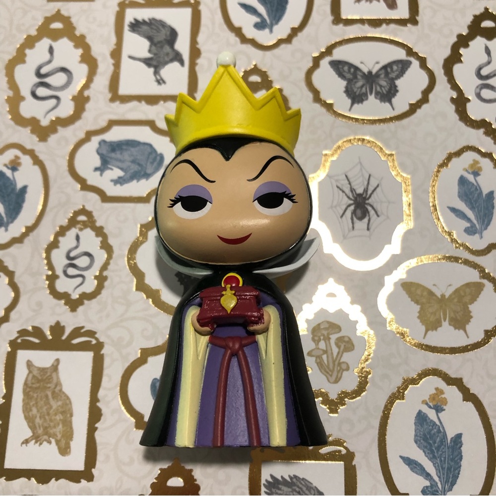Evil Queen Funko mystery mini Villains
